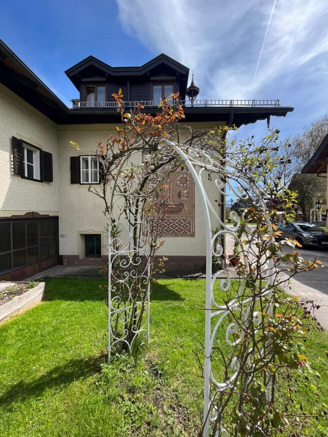 Pension Sommerauer Hotell Hallein Exteriör bild